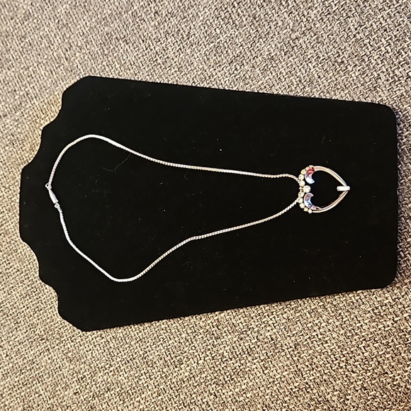 Vintage Silver Heart Pendant & Chain - Picture 1 of 5